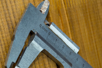 high-precision hand-held measuring tools - vernier calipers  bro