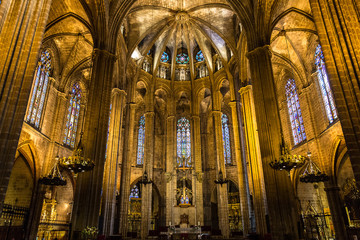 Fototapeta na wymiar Interior of Barcelona Cathedral