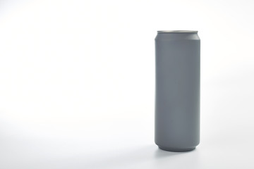 Aluminum can