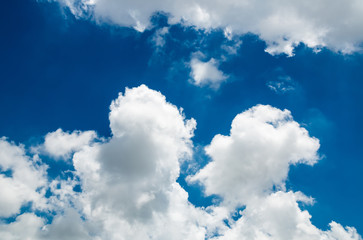 Obraz premium white cloud on blue sky