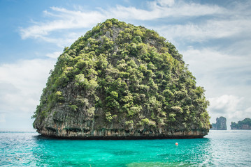 Остров в Адаманском море