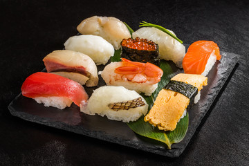 大トロと握り寿司　 Sushi 