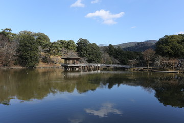 Fototapeta na wymiar 奈良公園浮見堂