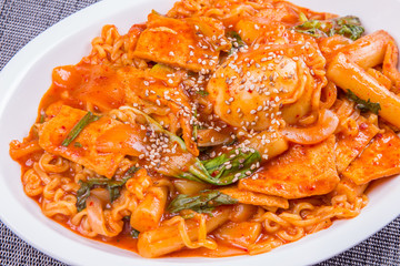 Stir fried Rice Cake ( Korean Food - Topokki )