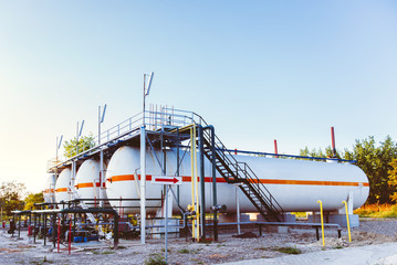 Chemical tank containers