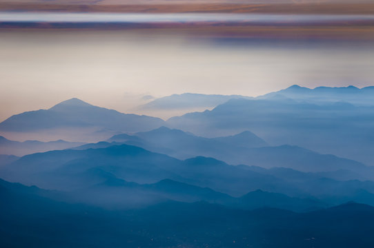 Fototapeta distant mountains view