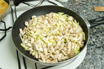 frying vegetables in he frying pan
