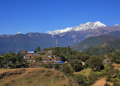 Village Ghale Gaun and Annapurna range
