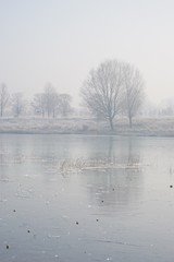 Obraz na płótnie Canvas Winterlandschaft am See