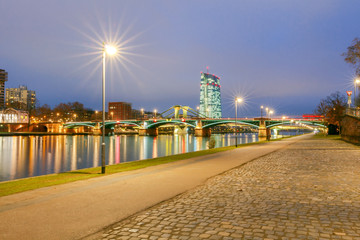 Fototapeta na wymiar Frankfurt. City embankment.