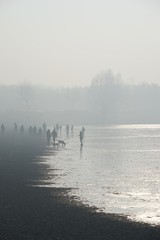 Winterlandschaft am See 
