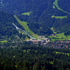 GARMISCH-PARTENKIRCHEN ( Ortsteil Partenkirchen mit Flugschanze )