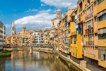 Naklejka na ściany i meble Colorful houses in Girona