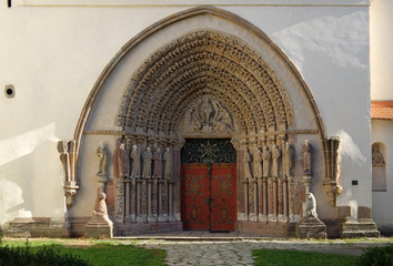 The western portal of the monastery of Porta Coeli.