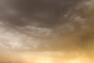 beautiful sky with clouds in the evening