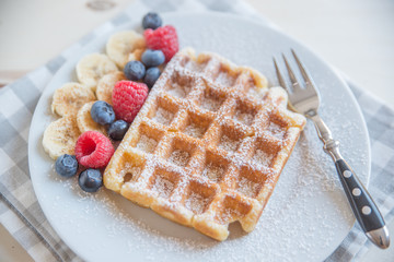 Waffeln mit Beeren