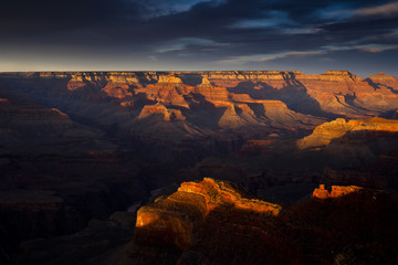 Naklejka premium Sunset over the Grand Canyon