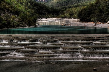 Fototapeta na wymiar China Lijiang Dragon Maountain Waterfalls