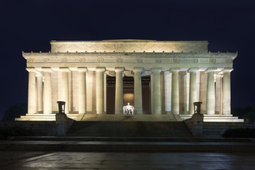 Lincoln Memorial at twilight
