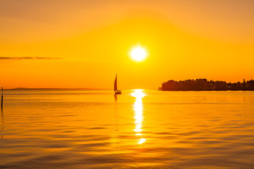 Fototapeta premium view of dream sunset