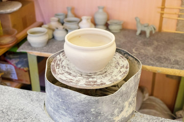 manual pottery wheel