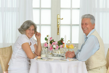 Obraz na płótnie Canvas happy mature couple 