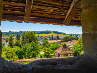 vista desde la muralla de Murten ,comuna y ciudad histórica Suiza del cantón de Friburgo, capital del distrito de See. Verano 2016 