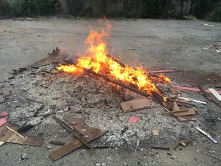 The flame bonfire from burning garbage
