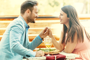 Obraz na płótnie Canvas Love Couple in a Restaurant.