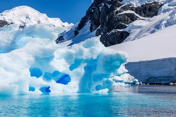 Foto auf Alu-Dibond Eisberg in der Antarktis © Bloody Orange