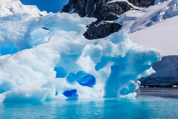 Fototapete Rund Eisberg in der Antarktis © Bloody Orange