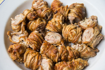 Cordula Sarda, roasted lamb offal, traditional food of Sardinia