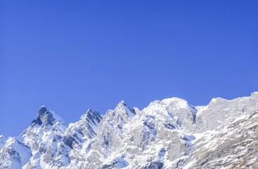 Fototapeta na wymiar Bergkamm im Schnee, Wanderung zur Großen Scheidegg, Berner Alpen/ Berner Oberland, Westalpen, Schweizer Alpen, Schweiz 