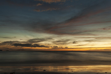 Fototapeta na wymiar Sunset at the beach