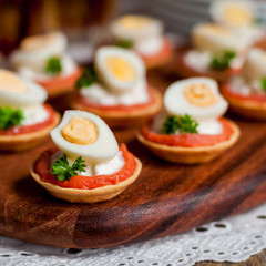 Little Tarts of Salmon, Cheese and Egg