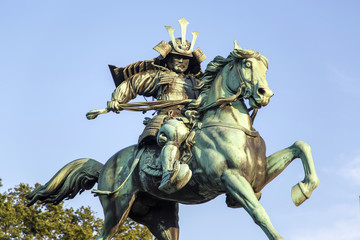 Obraz premium Statue of Kusunogi Masashige in Tokyo