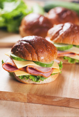 ham sandwich with wholewheat bread