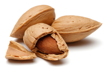 Almonds, shelled almonds 