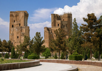 Fototapeta na wymiar Ruins of Ak-Saray Palace, Shakhrisabz