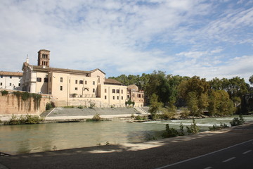Fototapeta na wymiar Rome, view from the river Tiber