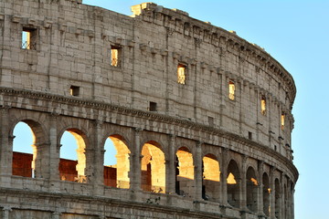 Obraz premium Colosseum at sunset in Rome, Italy