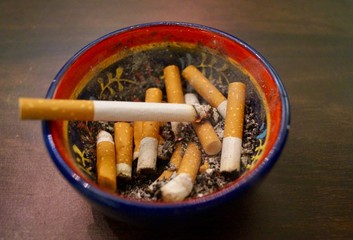 Rauchen aschenbecher