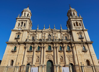 Fototapeta na wymiar Fachada Barroca de la Catedral Renacentista de Jaén, Andalucía, España