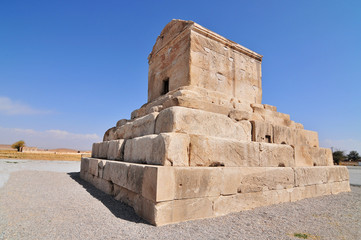 Tomb of Cyrus the Great in Pasargadae
 - obrazy, fototapety, plakaty