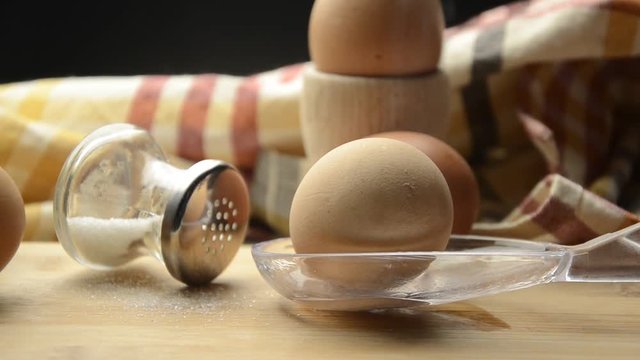 Huevo pasado por agua Varen&eacute; vajcia Uovo sodo Trứng luộc Boiled egg Gekochtes Ei 