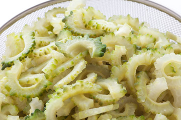 ゴーヤの佃煮　調理中　下ごしらえ