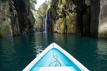 Fototapeta premium Front of the yacht on the Takachiho