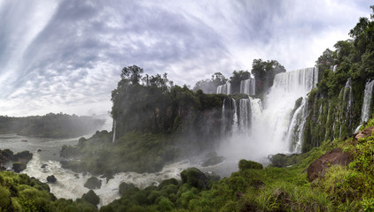 Fototapeta na wymiar View of the Iguazú Falls