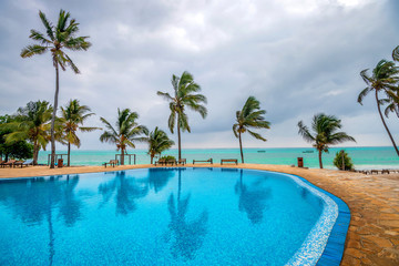 Obraz na płótnie Canvas Tropical resort hotel