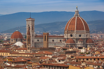 Fototapeta na wymiar Cattedrale di Firenze Santa Maria del Fiore